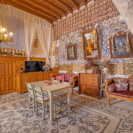 Beautiful Historic House Koskinou (Rhodes)