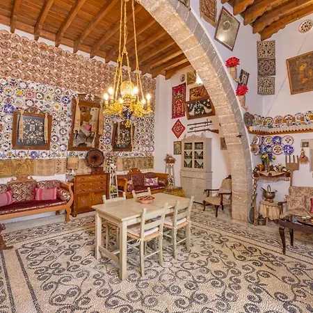 Beautiful Historic House Сasa de vacaciones *