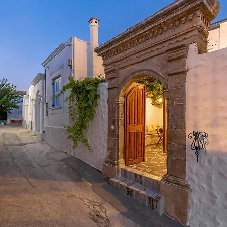 Сasa de vacaciones Beautiful Historic House *